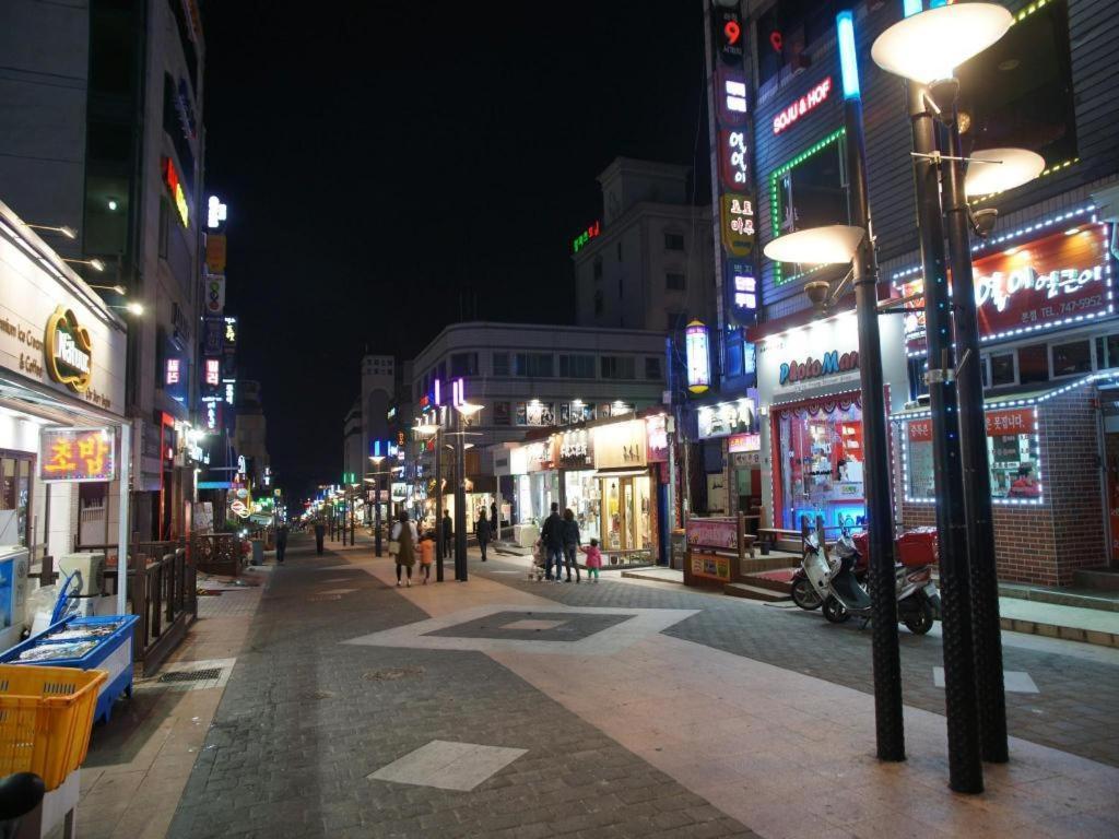 Hotel W Shinjeju Exterior photo