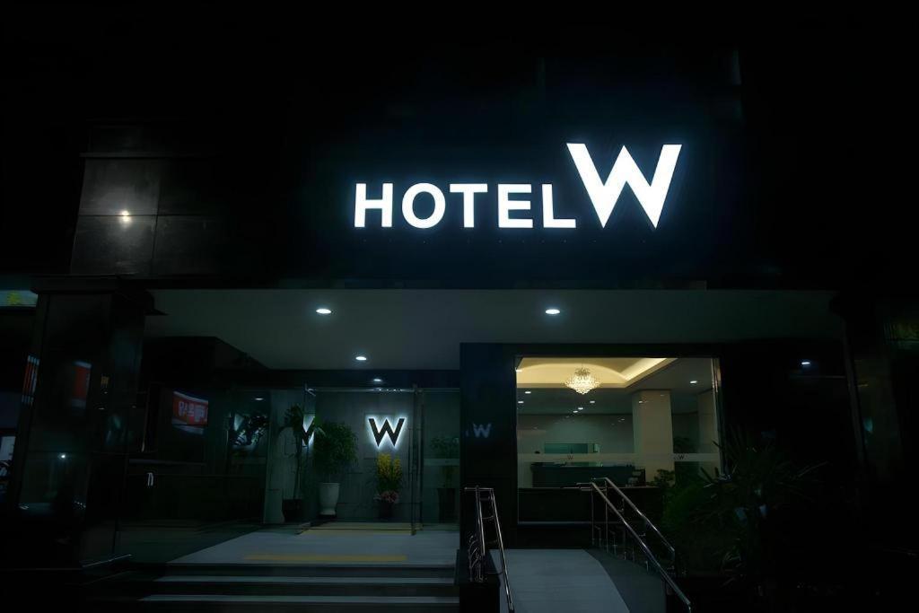 Hotel W Shinjeju Exterior photo