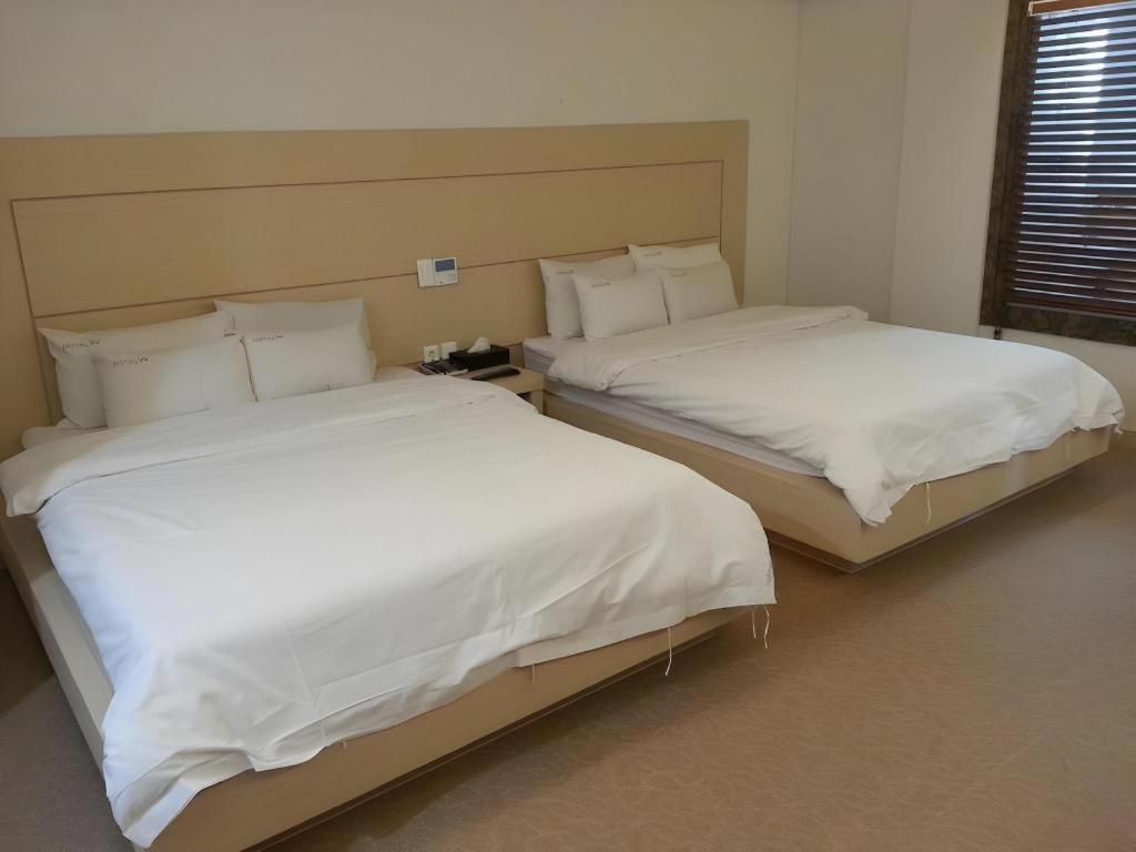 Hotel W Shinjeju Exterior photo